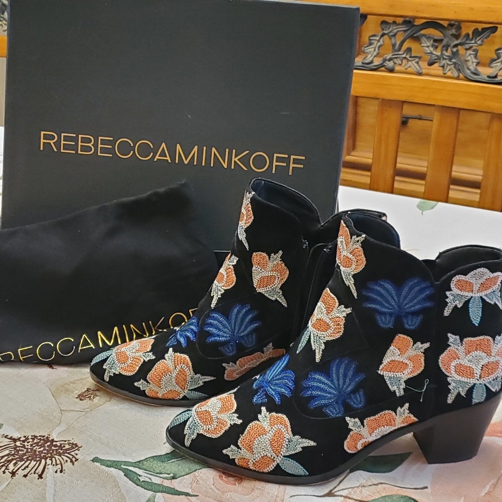 Rebecca Minkoff Ankle Boots size 9